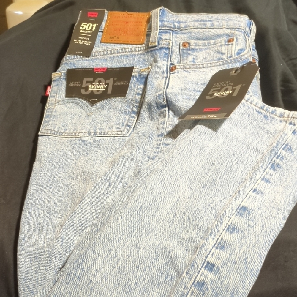 Levi's Women's's Light Blue Jeans